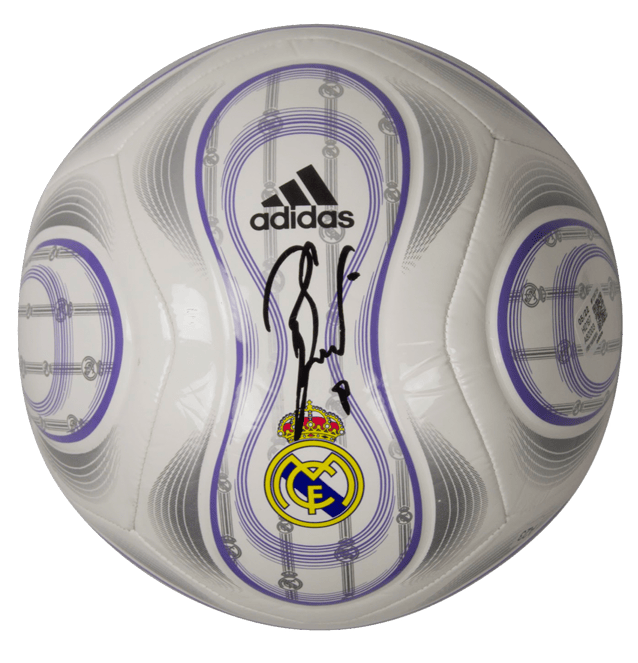 Karim Benzema Signed Soccer Ball – Beckett COA