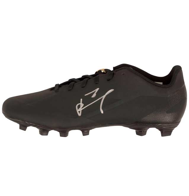 Clarence Seedorf Signed Soccer Boot – Beckett COA
