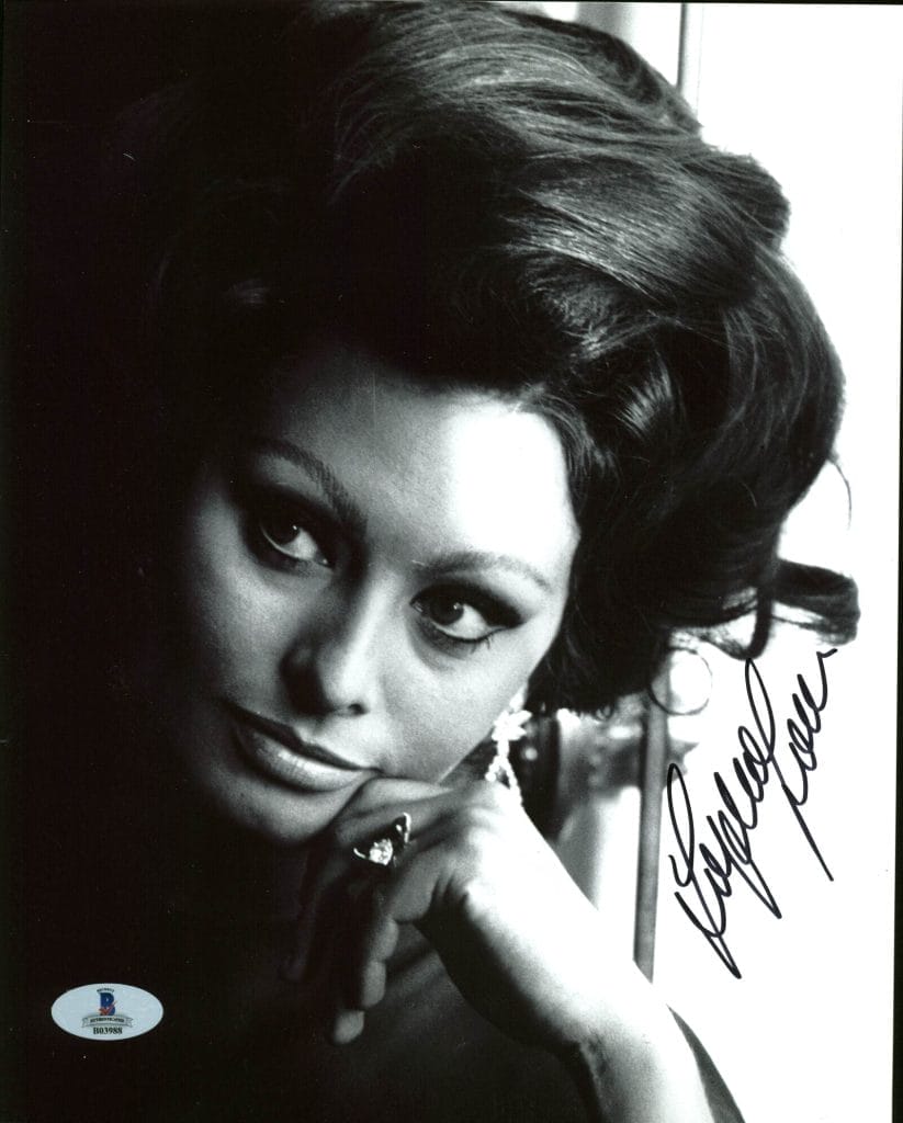 Sophia Loren Sexy Authentic Signed 8X10 Photo Autographed BAS #B03988